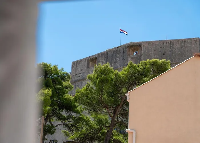 Old Town Bunaca Апартаменты